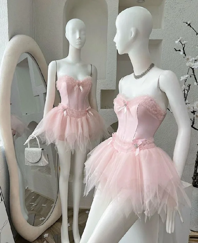 Pink Strapless Sleeveless A-Line Mini Homecoming Dress       S5859