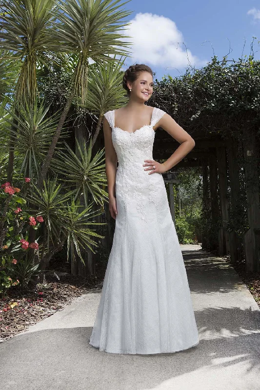 Sweetheart Neckline with Position Adjustable Straps. Fit & Flair Style Full Lace with Motif Lace Wedding Dress - #6109