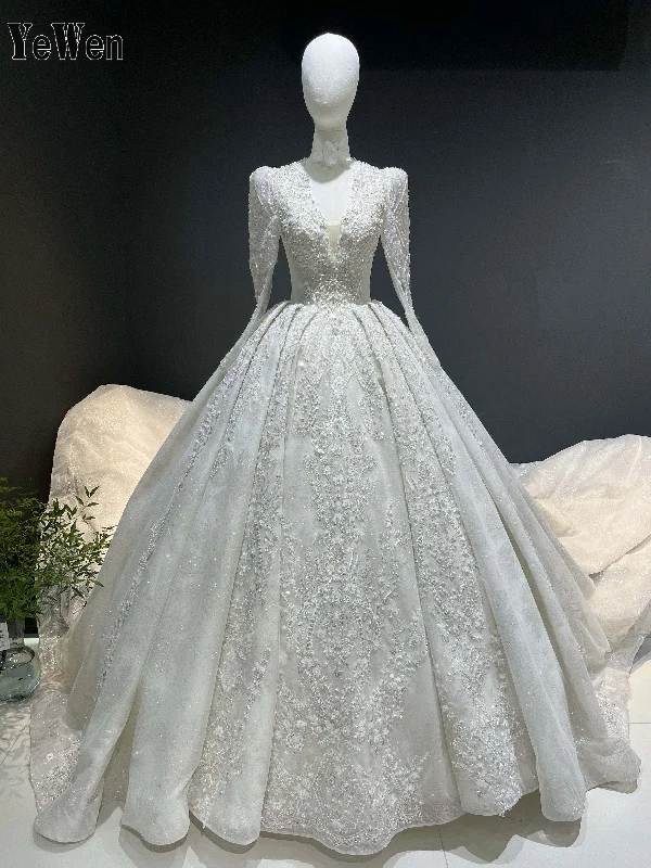 Luxury Off Shoulder Wedding Dress Big 2 Meter Long Train Retro Court Bridal Wedding Gown YW0844