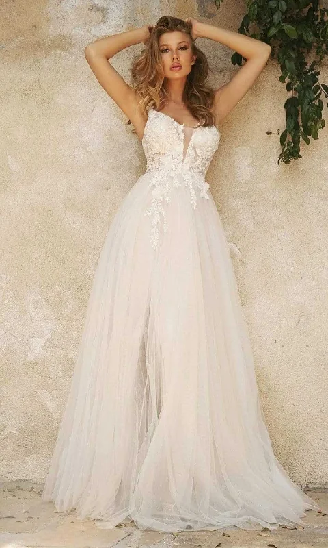 Ladivine Bridal - CB072W Sleeveless Layered Tulle Gown