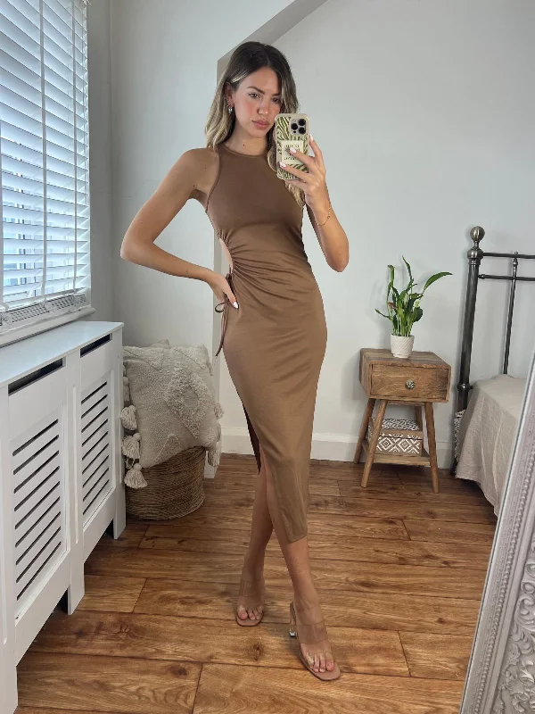 Drea Cut Out Midi Dress / Brown